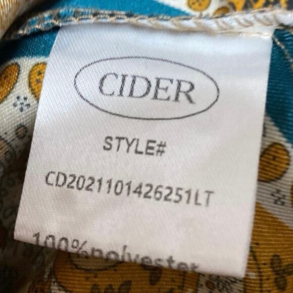 Cider Multicolor Geometric Floral Long Flared Bell Sleeves Crop Blouse Top Sz XS - Picture 5 of 5